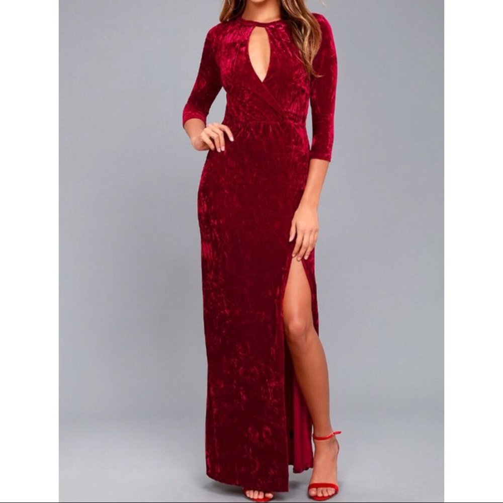 🔥SALES 🔥 LULUS Wine Red Velvet Maxi Dress